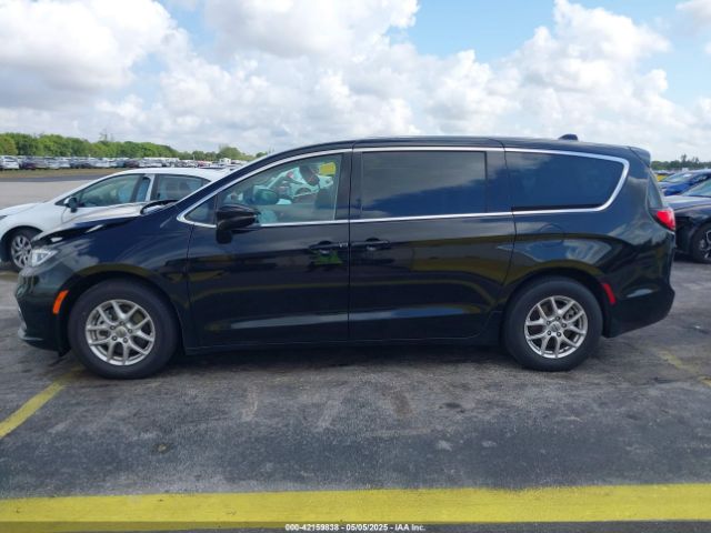 2C4RC1BG2RR151116 Chrysler Pacifica Touring L