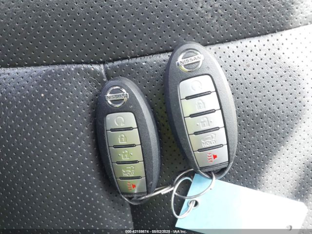 5N1AT2MV8KC748666 Nissan Rogue Sl