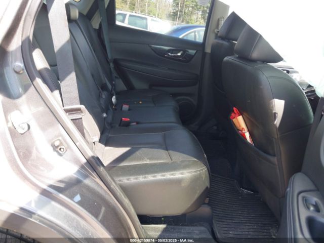 5N1AT2MV8KC748666 Nissan Rogue Sl