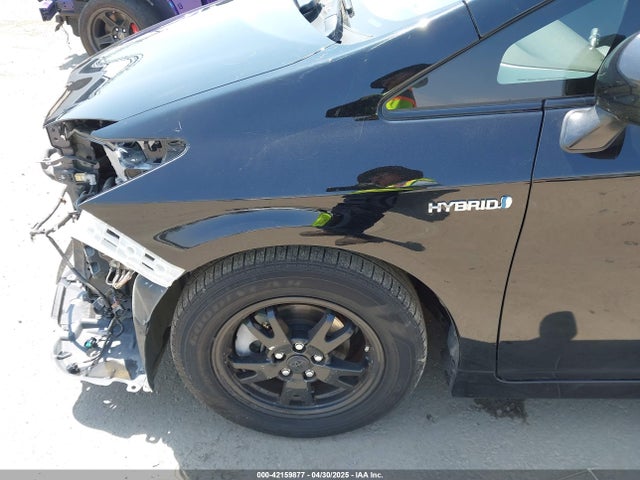 Toyota Prius Two 2014 JTDKN3DUXE1738737 Image 21