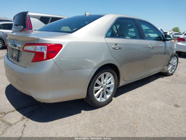 4T1BD1FK9EU109130 Toyota Camry Hybrid Xle