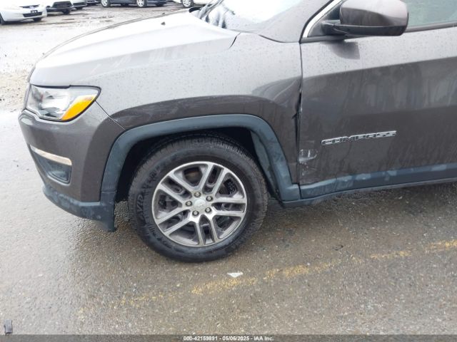 3C4NJDBB5JT112368 Jeep Compass Latitude 4x4