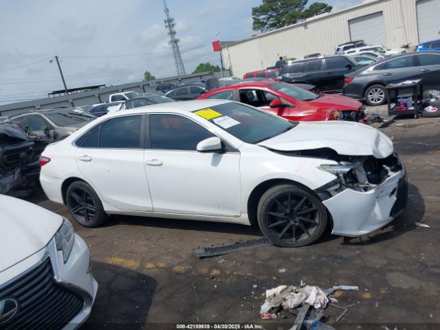 4T1BF1FK2FU976848 Toyota CAMRY SE