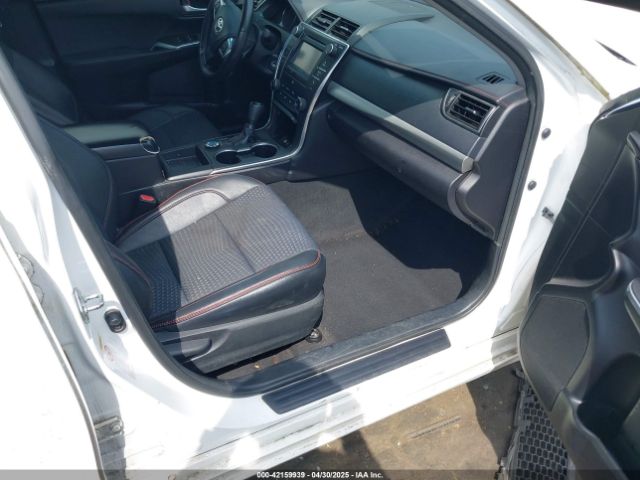 4T1BF1FK2FU976848 Toyota CAMRY SE