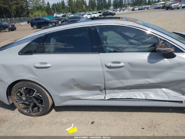 KNAG64J7XS5287253 KIA K5 Gt-line