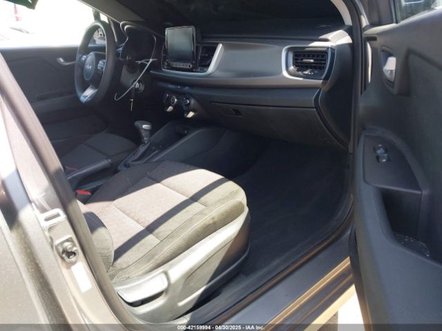 3KPA24AD9NE477872 KIA RIO S