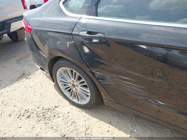 3FA6P0T9XFR251896 Ford FUSION SE