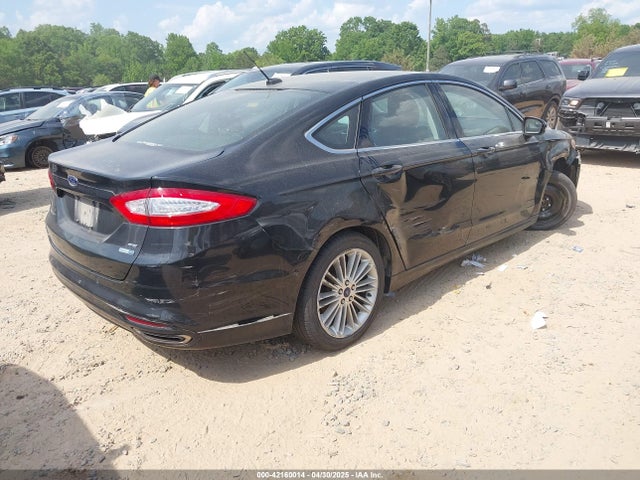 3FA6P0T9XFR251896 Ford FUSION SE