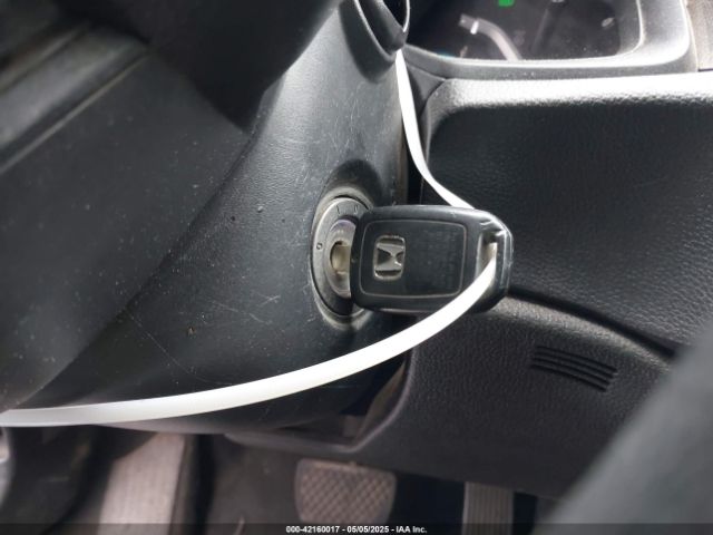 2HGFC2F62KH559932 Honda Civic Lx
