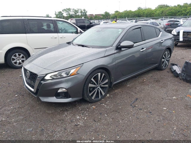 1N4BL4FV2KC102742 Nissan Altima 2.5 Platinum