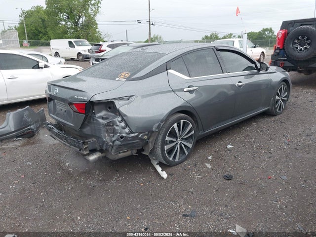 1N4BL4FV2KC102742 Nissan Altima 2.5 Platinum