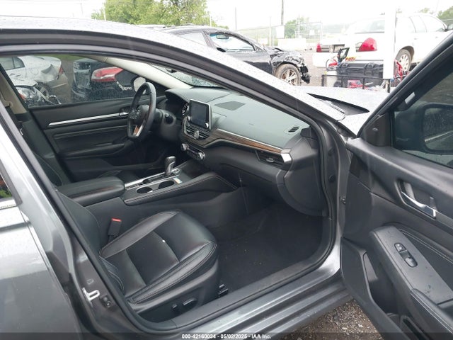 1N4BL4FV2KC102742 Nissan Altima 2.5 Platinum