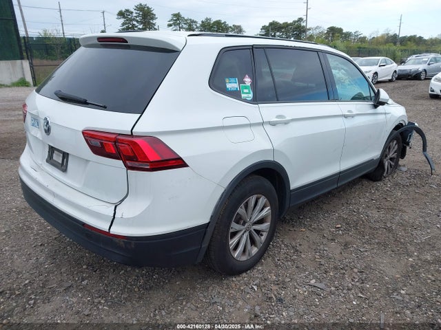 3VV0B7AX9KM055305 Volkswagen Tiguan 2.0t S