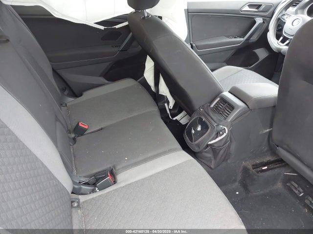 3VV0B7AX9KM055305 Volkswagen Tiguan 2.0t S