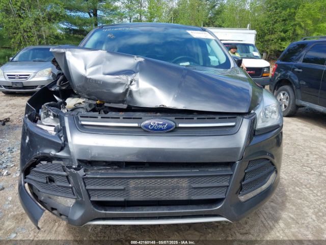 1FMCU9GX2GUA47702 Ford ESCAPE SE