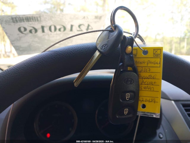 KMHCT5AE3HU321459 Hyundai ACCENT SE