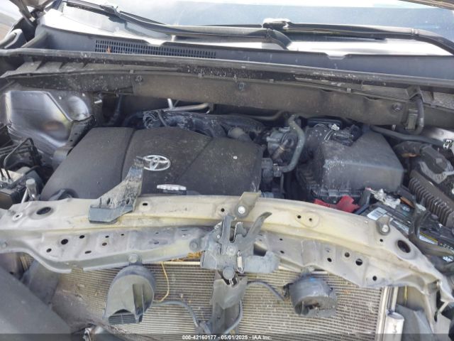 5TDZZRFH3KS325109 Toyota Highlander Le