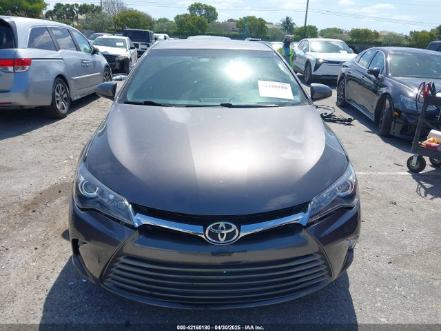 4T1BF1FK2GU224875 Toyota CAMRY SE