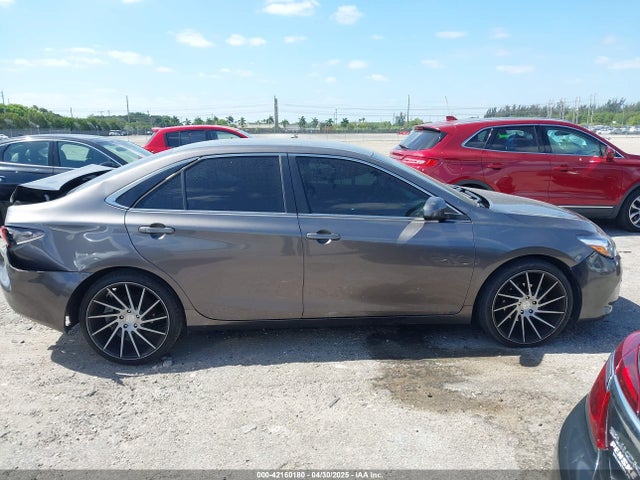 4T1BF1FK2GU224875 Toyota CAMRY SE