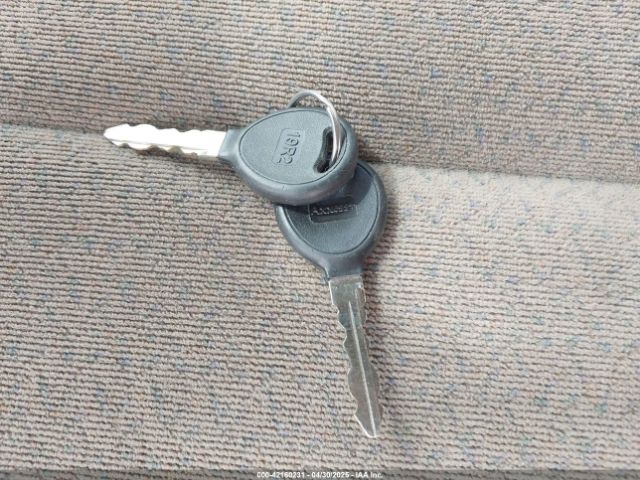 2002 CHRYSLER TOWN & COUNTRY 2C8GP44382R550897 Photo 10