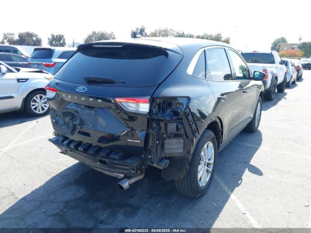 1FMCU9G65NUA70007 Ford ESCAPE SE
