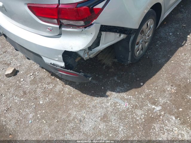 3KPA24AB5JE062931 KIA RIO S