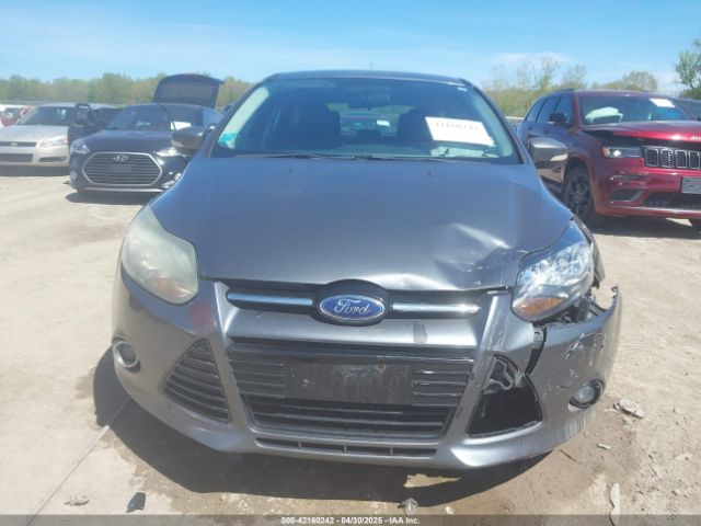 1FADP3N25EL134555 Ford Focus Titanium
