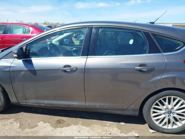 1FADP3N25EL134555 Ford Focus Titanium