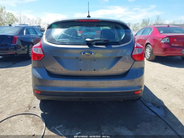 1FADP3N25EL134555 Ford Focus Titanium
