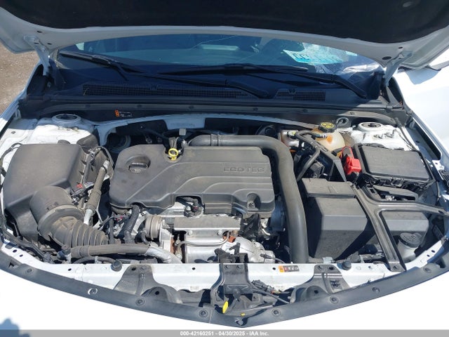 1G1ZD5ST4NF174358 Chevrolet Malibu Fwd Lt