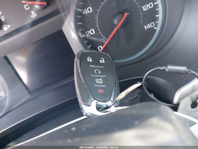 1G1ZD5ST4NF174358 Chevrolet Malibu Fwd Lt