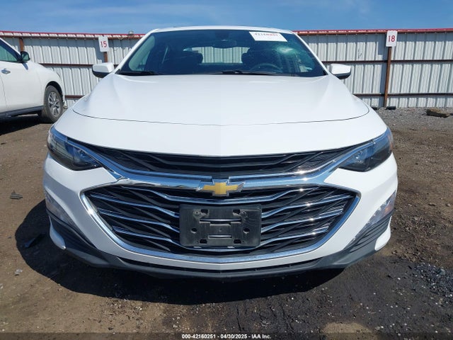 1G1ZD5ST4NF174358 Chevrolet Malibu Fwd Lt