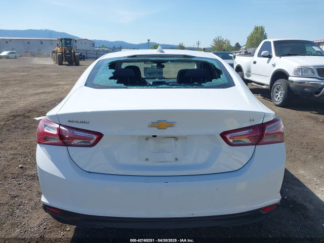 1G1ZD5ST4NF174358 Chevrolet Malibu Fwd Lt