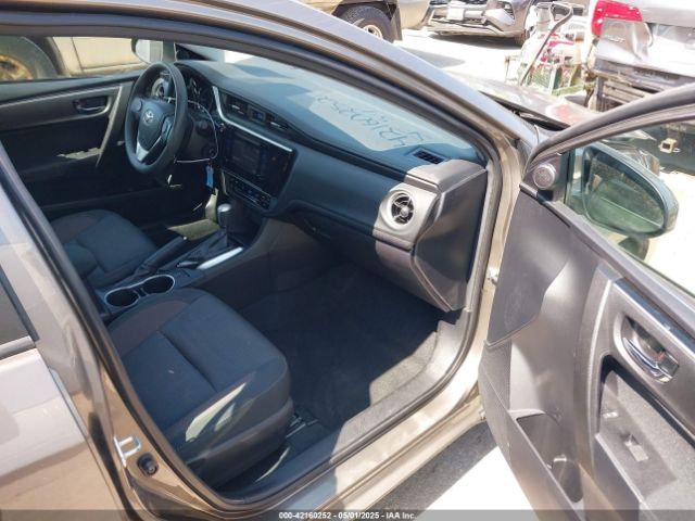 2T1BURHE6JC044223 Toyota COROLLA LE