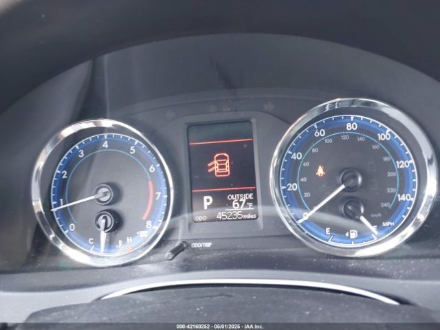 2T1BURHE6JC044223 Toyota COROLLA LE