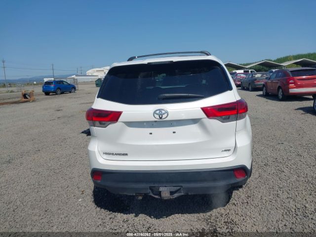 5TDBZRFH4JS907963 Toyota Highlander Le