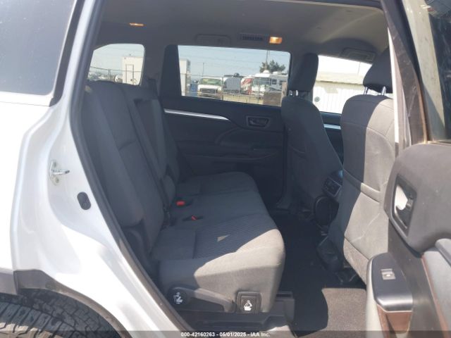 5TDBZRFH4JS907963 Toyota Highlander Le