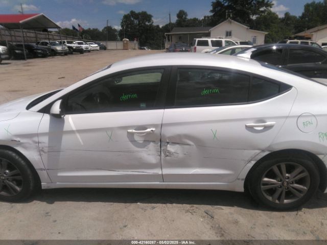 5NPD84LF5JH339083 Hyundai ELANTRA SEL