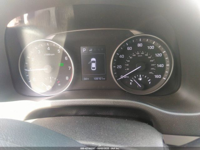 5NPD84LF5JH339083 Hyundai ELANTRA SEL