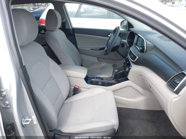 KM8J3CA46KU962082 Hyundai Tucson Value