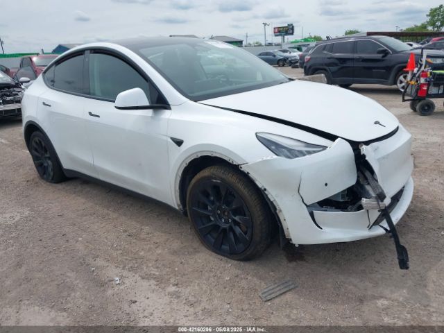2022 TESLA MODEL Y 7SAYGDEE0NF364070