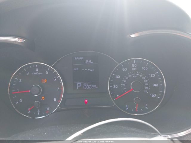 KNAFX4A63G5596375 KIA FORTE LX