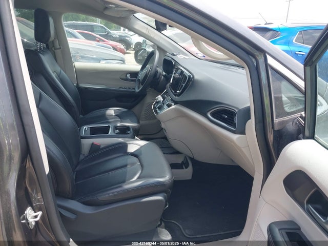 Chrysler Pacifica Touring L 2023 2C4RC1BG6PR546509 Image 5