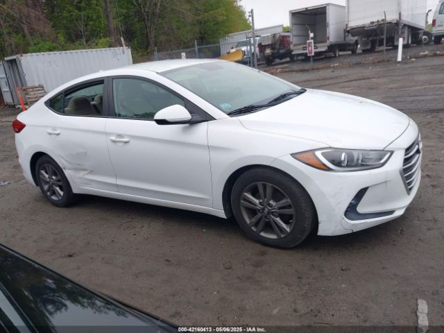 5NPD84LF8HH117065 Hyundai ELANTRA SE
