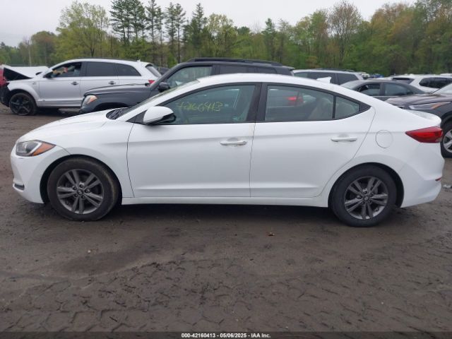 5NPD84LF8HH117065 Hyundai ELANTRA SE