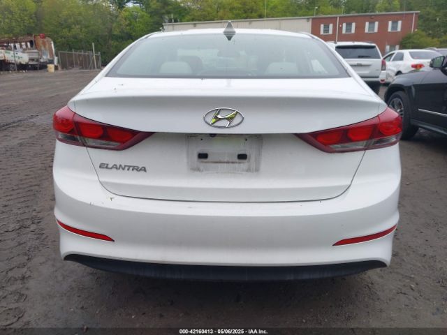 5NPD84LF8HH117065 Hyundai ELANTRA SE