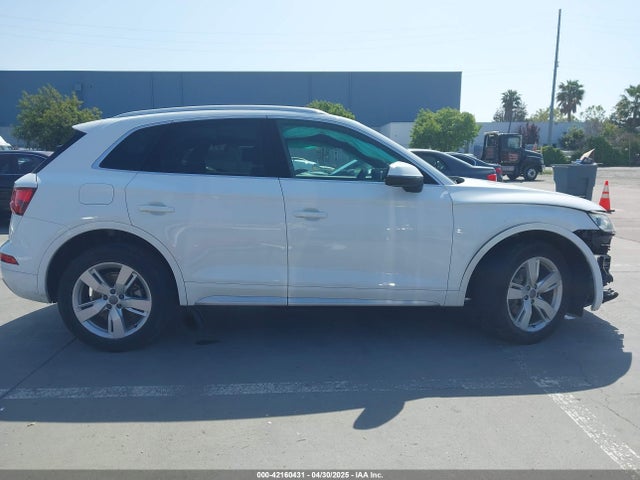 WA1BNAFY3J2203509 Audi Q5 2.0t Premium/2.0t Tech Premium