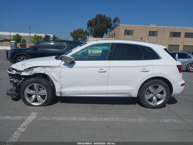 WA1BNAFY3J2203509 Audi Q5 2.0t Premium/2.0t Tech Premium