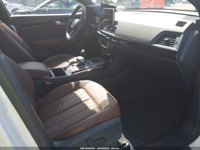 WA1BNAFY3J2203509 Audi Q5 2.0t Premium/2.0t Tech Premium