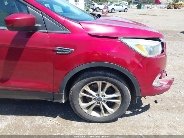 1FMCU9G97HUA62893 Ford ESCAPE SE
